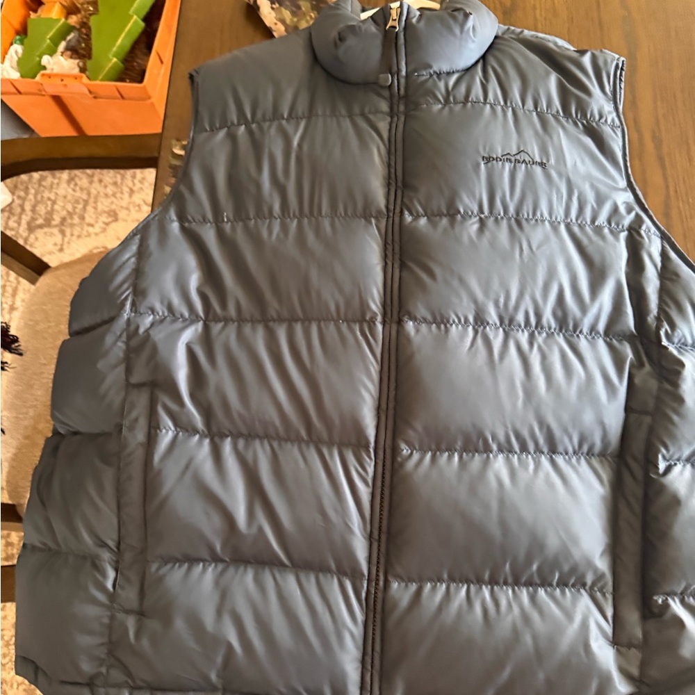 Eddie Bauer Men's Premium Goose Down Puffer Vest Navy